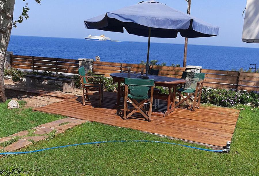 Christina Apartment Agios Konstantinos  Ngoại thất bức ảnh